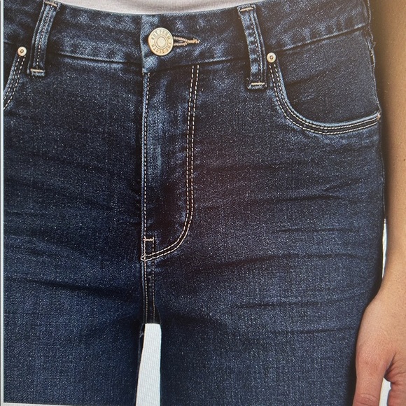 Kut from the Kloth Meg High Rise Fab Ab wide leg raw hem, size 8 - Picture 5 of 5